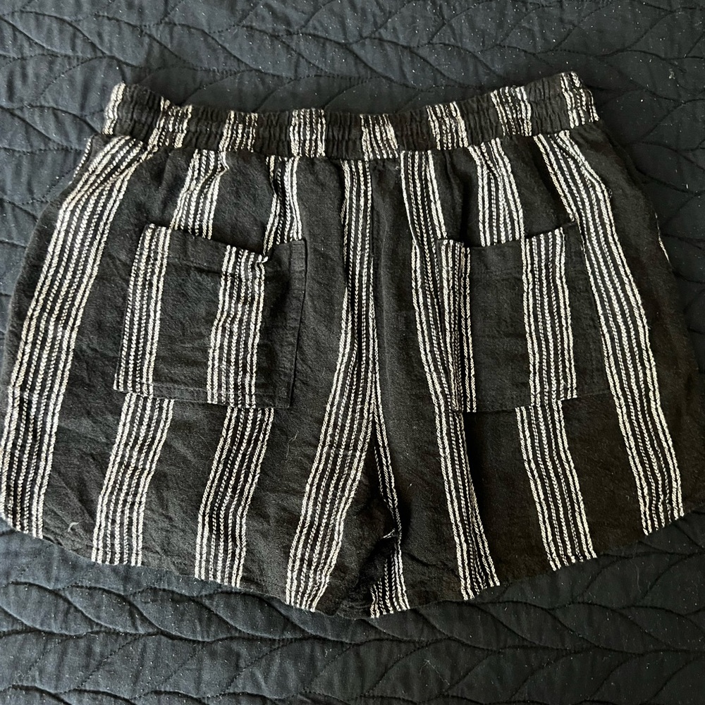 Universal Thread Black and White Drawstring Short - Picture 5 of 5